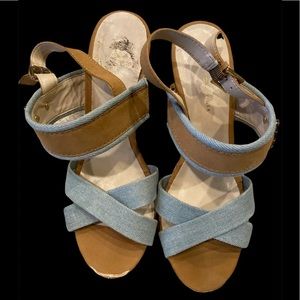 Tommy Hilfiger 7.5 wedge sandals